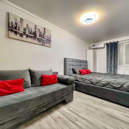Luxor - Jacuzzi&Cozy Apartments Сибиу Экстерьер фото