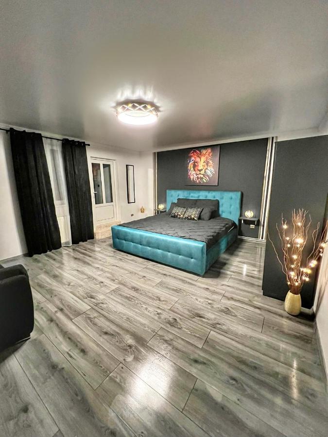 Luxor - Jacuzzi&Cozy Apartments Сибиу Экстерьер фото