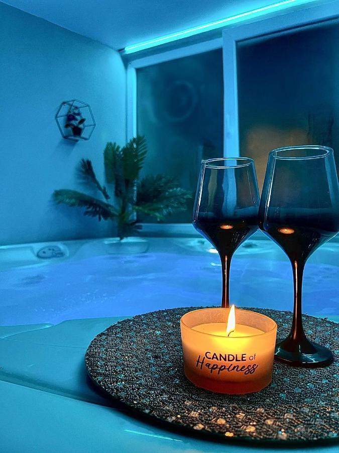 Luxor - Jacuzzi&Cozy Apartments Сибиу Экстерьер фото