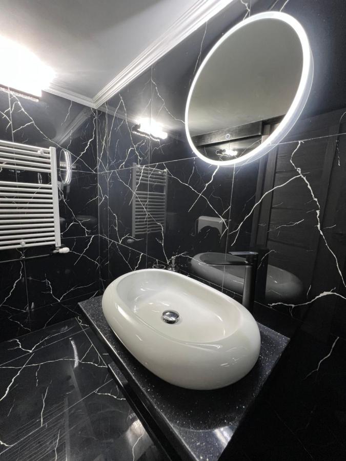 Luxor - Jacuzzi&Cozy Apartments Сибиу Экстерьер фото