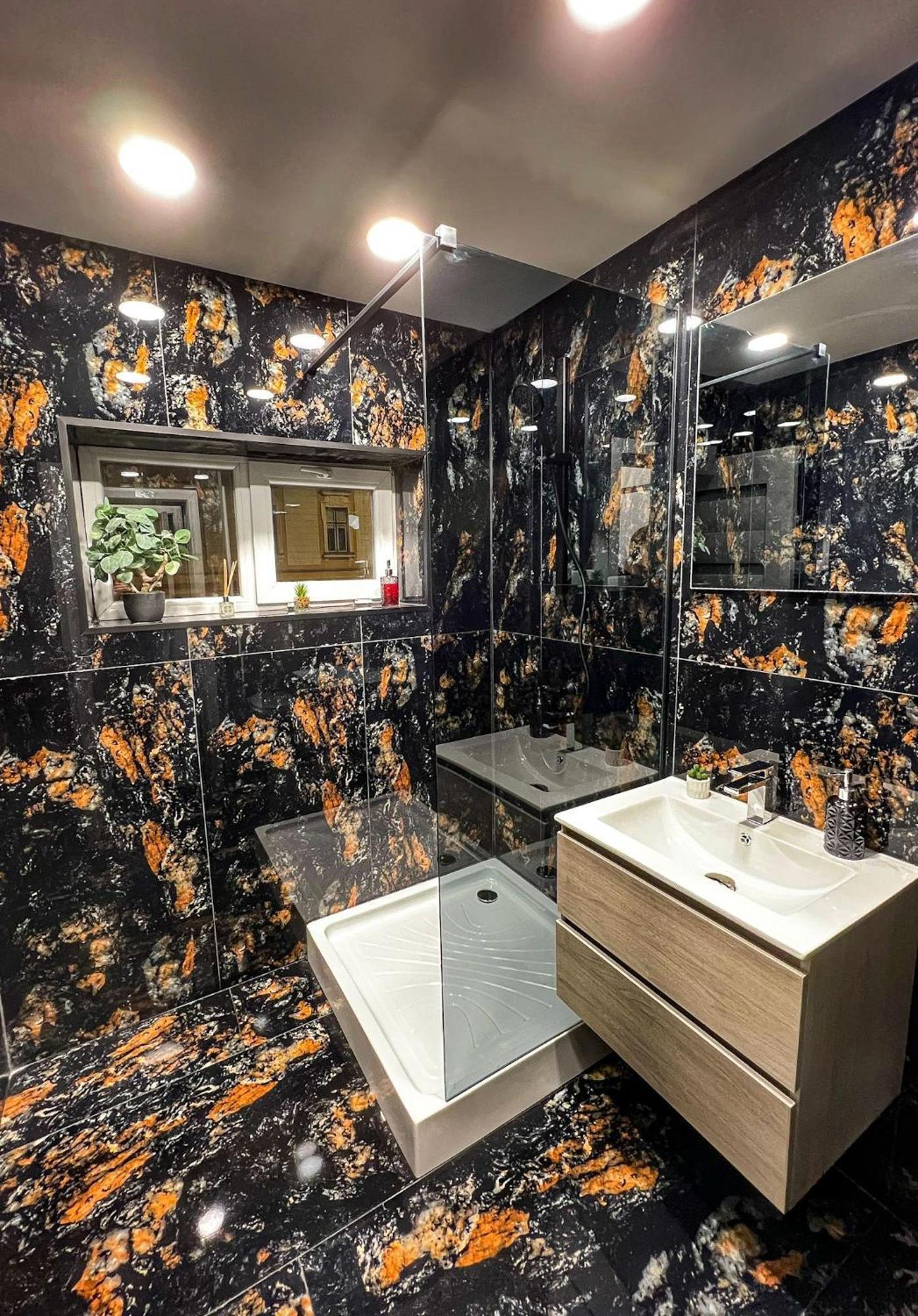Luxor - Jacuzzi&Cozy Apartments Сибиу Экстерьер фото